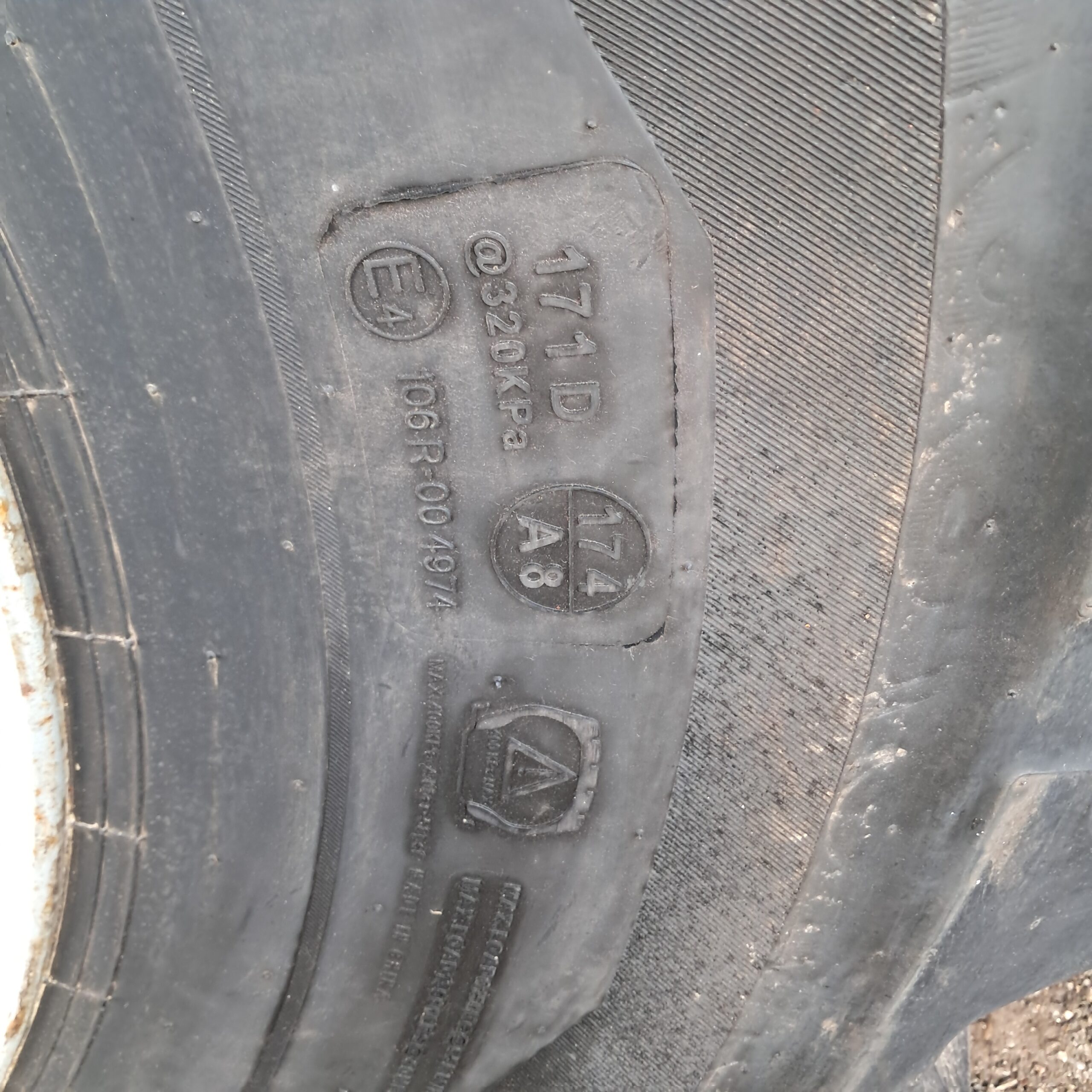 750/65R26 Uniglory 171A8 H9999(2)25DW26 12/371/425 ø24/RowMax/Sølv - Billede 3