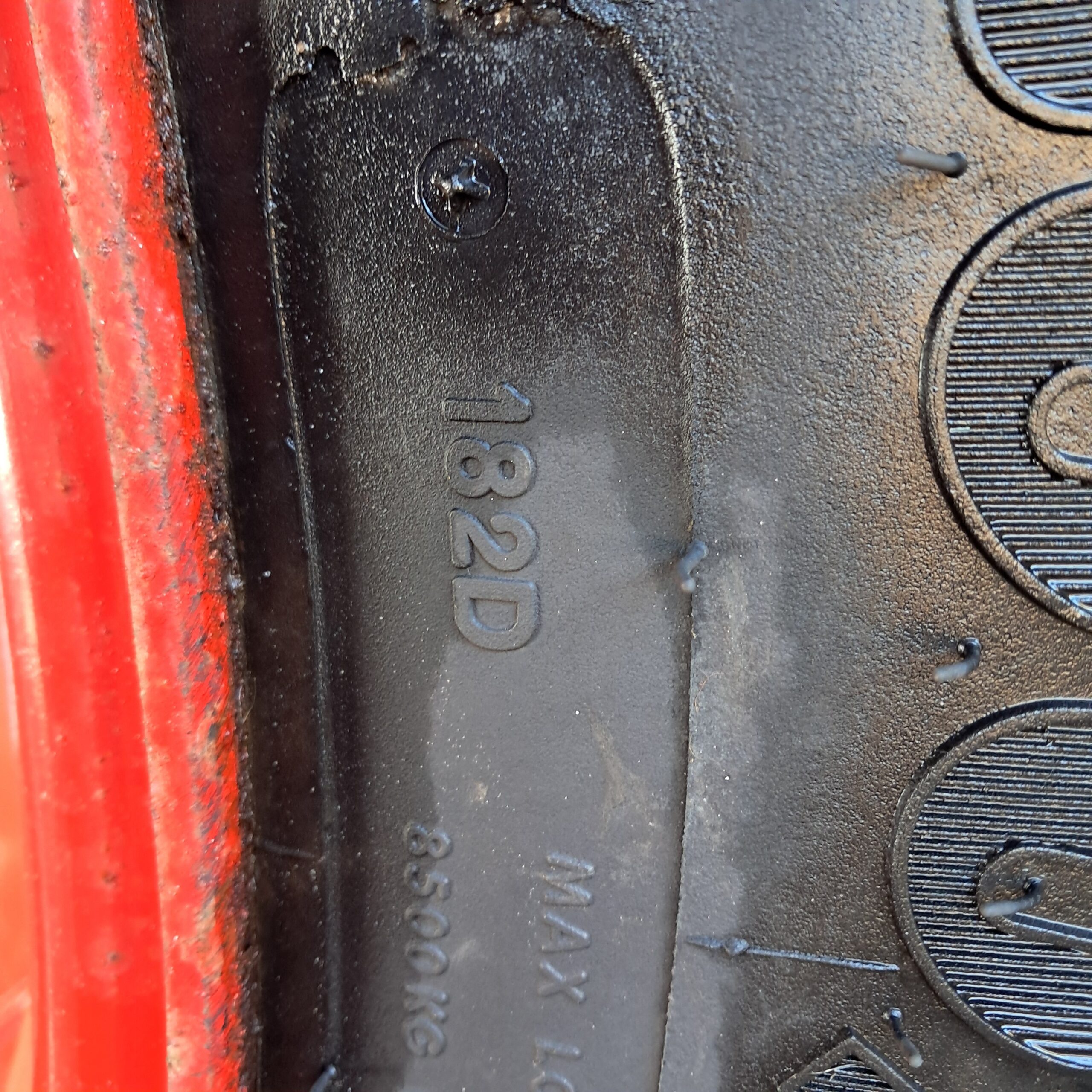800/55R46 Goodyear DT830 182D(2)
28DW46 10/281/335 ø24 ET-85/ Fendt - Billede 3
